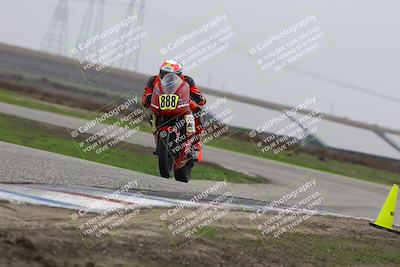 media/Nov-29-2025-TrackDaz (Sat) [[10ae2d9bce]]/B Group/Session 4 (Wheelie Bump)/